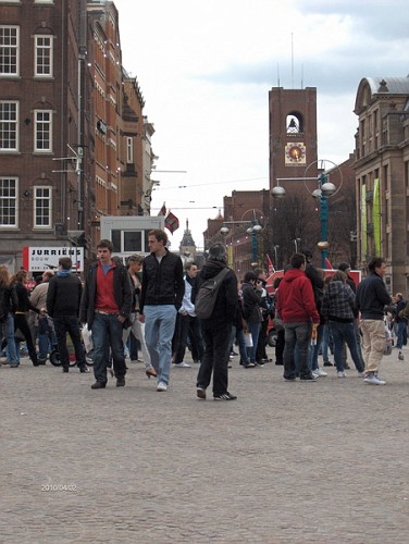 Gente per Strada ad Amsterdam